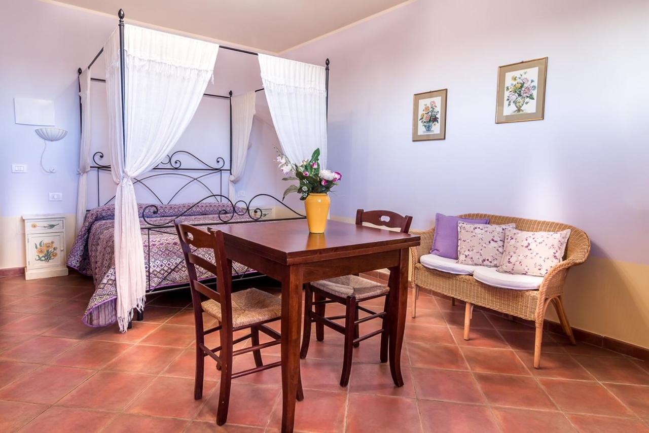 Agriturismo Borgo Campetroso Суверето Номер фото